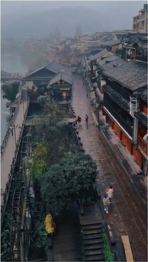 湘西州凤凰县最新爆料,揭秘神秘古寨的传奇故事 第2张 湘西州凤凰县最新爆料,揭秘神秘古寨的传奇故事 第2张