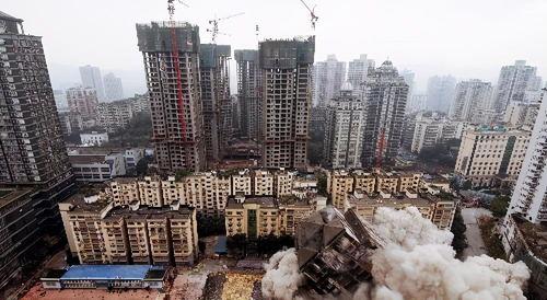 重庆烂尾楼爆料视频最新,揭秘背后的困境与挑战 第2张 重庆烂尾楼爆料视频最新,揭秘背后的困境与挑战 第2张